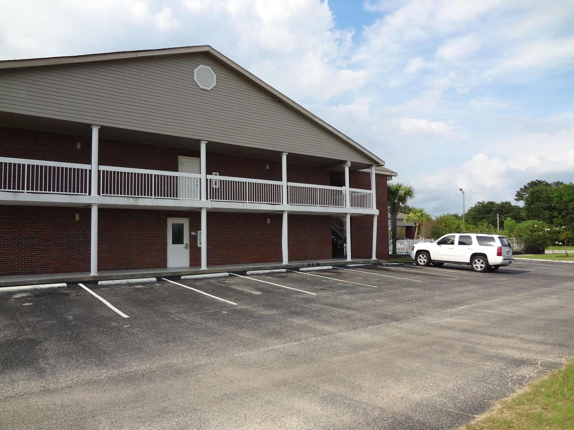 Best Inn Formerly Known As M Star Hotel Chickasaw Exterior foto